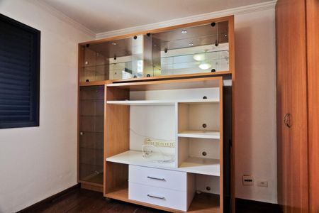Apartamento à venda com 100m², 3 quartos e 2 vagasQuarto