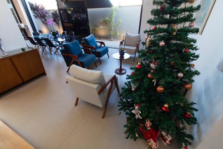 Casa de condomínio à venda com 253m², 3 quartos e 4 vagasSALA DE ESTAR