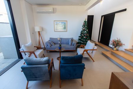 Casa de condomínio à venda com 253m², 3 quartos e 4 vagasSALA DE ESTAR