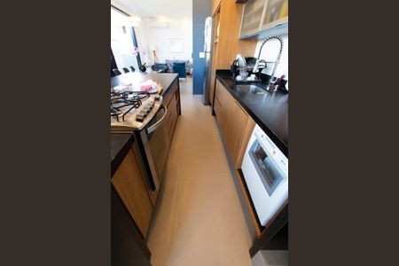 Casa de condomínio à venda com 253m², 3 quartos e 4 vagasCOZINHA