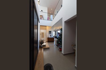 Casa de condomínio à venda com 253m², 3 quartos e 4 vagasHALL