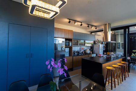 Casa de condomínio à venda com 253m², 3 quartos e 4 vagasCOZINHA