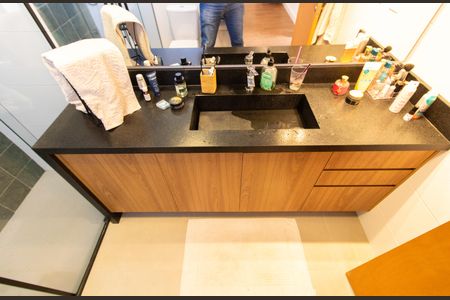 Casa de condomínio à venda com 253m², 3 quartos e 4 vagasBANHEIRO SUITE 3