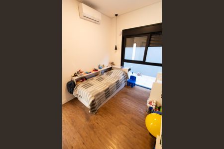 Casa de condomínio à venda com 253m², 3 quartos e 4 vagasSUITE 2