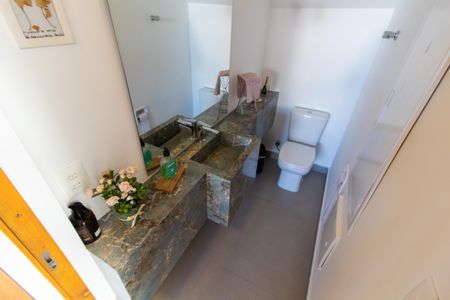 Casa de condomínio à venda com 253m², 3 quartos e 4 vagasLAVABO