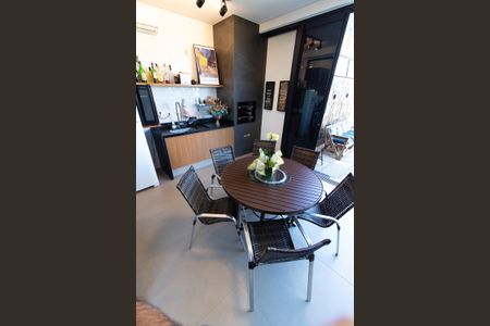 Casa de condomínio à venda com 253m², 3 quartos e 4 vagasÁREA GOURMET