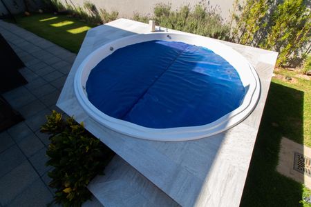 Casa de condomínio à venda com 253m², 3 quartos e 4 vagasÁREA EXTERNA FUNDOS