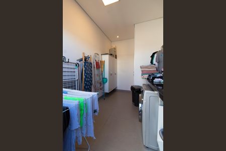 Casa de condomínio à venda com 253m², 3 quartos e 4 vagasÁREA DE SERVIÇO