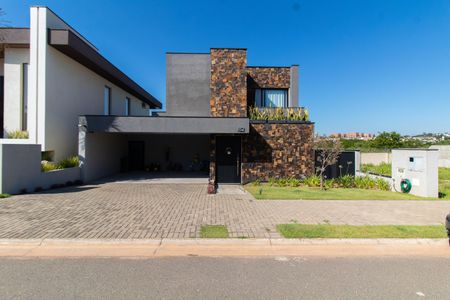 Casa de condomínio à venda com 253m², 3 quartos e 4 vagasFACHADA