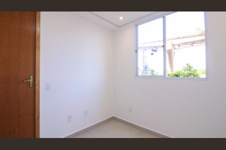 Apartamento para alugar com 35m², 2 quartos e sem vaga