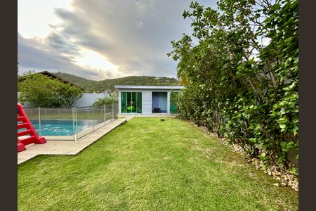 Casa para alugar com 550m², 4 quartos e 4 vagasJardim