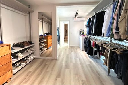 Casa para alugar com 550m², 4 quartos e 4 vagasSuíte 1 Closet