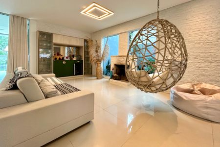 Sala de casa para alugar com 4 quartos, 550m² em Lagoa da Conceição, Florianópolis