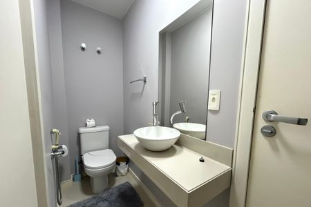 Casa para alugar com 550m², 4 quartos e 4 vagasBanheiro Suíte 1