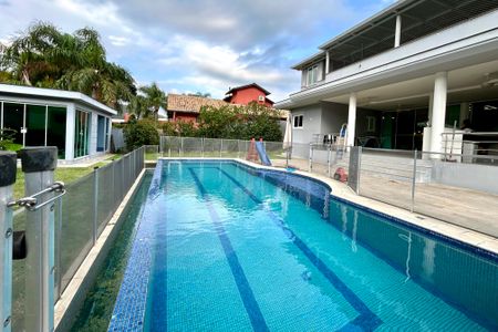 Casa para alugar com 550m², 4 quartos e 4 vagasPiscina