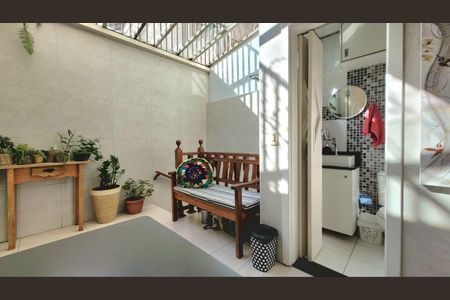 Casa de condomínio à venda com 138m², 3 quartos e 2 vagas