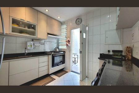 Casa de condomínio à venda com 138m², 3 quartos e 2 vagas