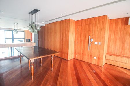 Apartamento para alugar com 164m², 3 quartos e 3 vagasSala