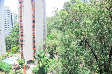 Apartamento para alugar com 164m², 3 quartos e 3 vagasVista da Suíte 2