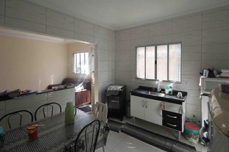 Casa para alugar com 60m², 2 quartos e 2 vagas Casa para alugar com 60m², 2 quartos e 2 vagasCozinha