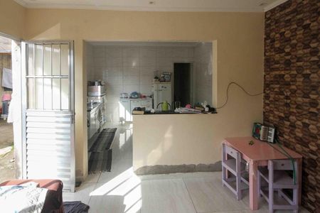 Casa para alugar com 60m², 2 quartos e 2 vagas Casa para alugar com 60m², 2 quartos e 2 vagasSala