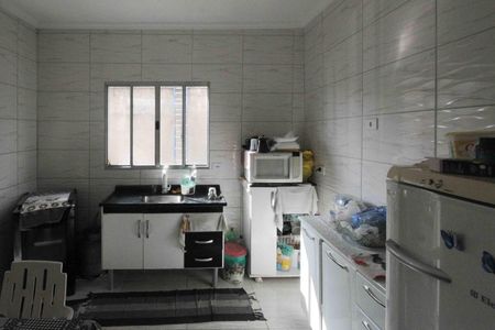 Casa para alugar com 60m², 2 quartos e 2 vagas Casa para alugar com 60m², 2 quartos e 2 vagasCozinha