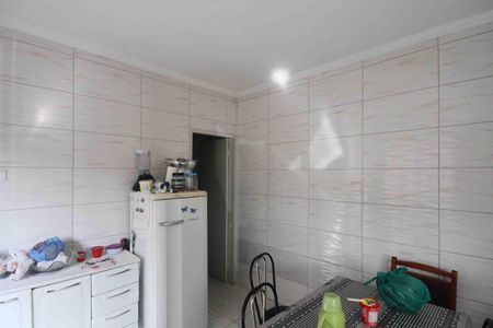 Casa para alugar com 60m², 2 quartos e 2 vagas Casa para alugar com 60m², 2 quartos e 2 vagasCozinha