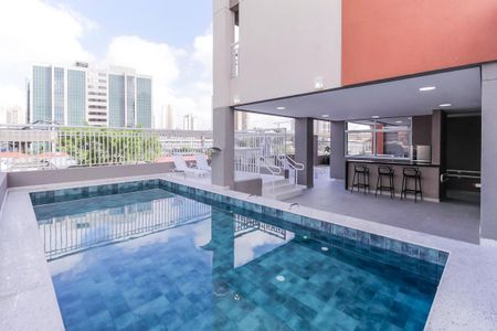Apartamento à venda com 31m², 1 quarto e sem vagaÁrea comum - Piscina