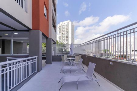 Apartamento à venda com 31m², 1 quarto e sem vagaÁrea comum - Piscina