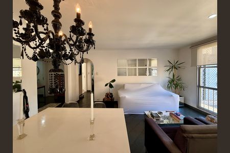 Apartamento à venda com 98m², 2 quartos e 1 vaga Apartamento à venda com 98m², 2 quartos e 1 vagaSala