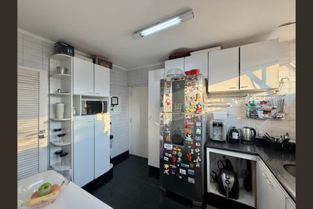 Apartamento à venda com 98m², 2 quartos e 1 vaga Apartamento à venda com 98m², 2 quartos e 1 vagaCozinha