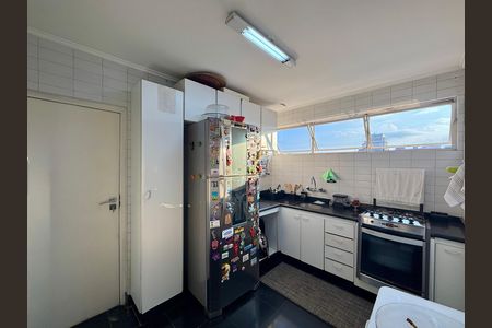 Apartamento à venda com 98m², 2 quartos e 1 vaga Apartamento à venda com 98m², 2 quartos e 1 vagaCozinha