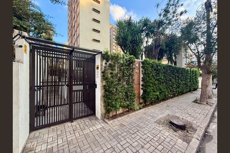 Apartamento à venda com 98m², 2 quartos e 1 vaga Apartamento à venda com 98m², 2 quartos e 1 vagaFachada