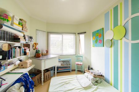 Casa à venda com 280m², 4 quartos e 1 vaga