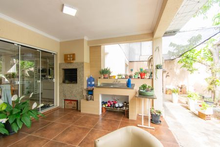 Casa à venda com 280m², 4 quartos e 1 vaga