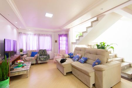 Casa à venda com 280m², 4 quartos e 1 vaga