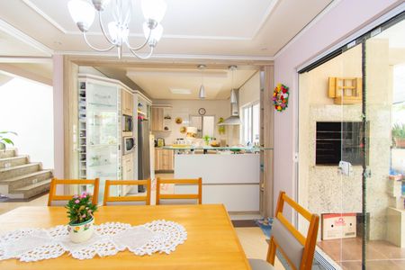 Casa à venda com 280m², 4 quartos e 1 vaga