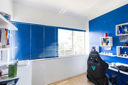 Casa à venda com 280m², 4 quartos e 1 vaga