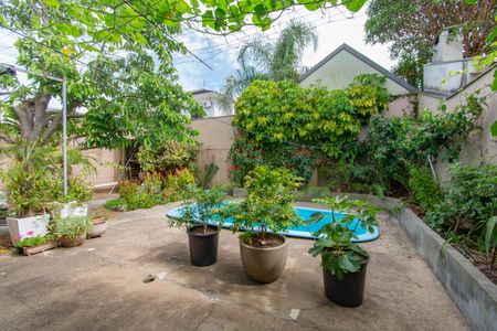 Casa à venda com 280m², 4 quartos e 1 vaga