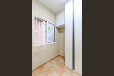 Casa à venda com 120m², 3 quartos e 2 vagasQuarto de Serviço