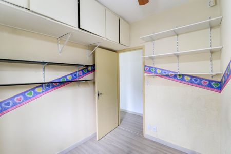 Casa à venda com 120m², 3 quartos e 2 vagasQuarto 2