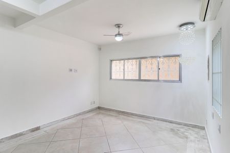 Casa à venda com 120m², 3 quartos e 2 vagasSala 1