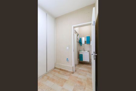 Casa à venda com 120m², 3 quartos e 2 vagasQuarto de Serviço