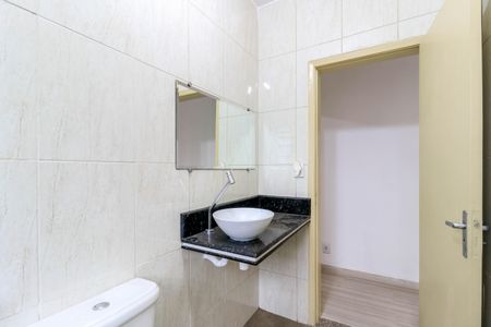 Casa à venda com 120m², 3 quartos e 2 vagasBanheiro