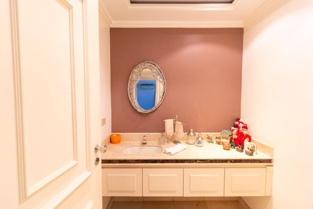 Apartamento à venda com 190m², 3 quartos e 4 vagasLavabo