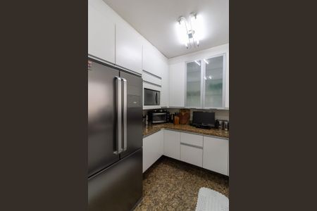 Apartamento à venda com 190m², 3 quartos e 4 vagasCozinha 