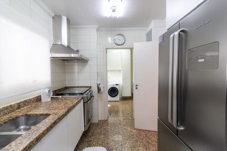 Apartamento à venda com 190m², 3 quartos e 4 vagasCozinha 