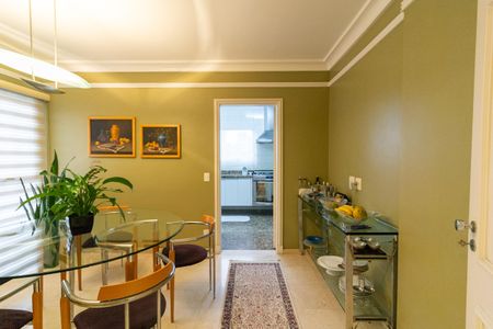 Apartamento à venda com 190m², 3 quartos e 4 vagasCozinha Copa