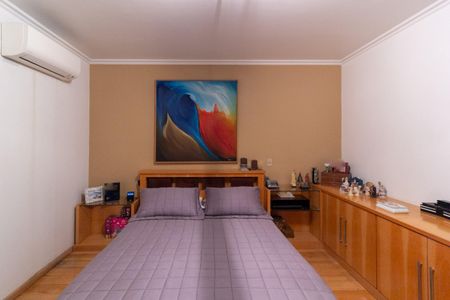 Apartamento à venda com 190m², 3 quartos e 4 vagasSuíte 2