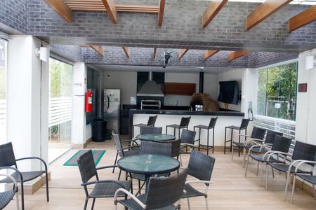 Apartamento à venda com 109m², 4 quartos e 2 vagas Apartamento à venda com 109m², 4 quartos e 2 vagasÁrea comum - Churrasqueira